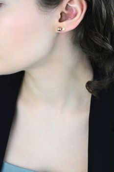 Złote kolczyki kulki 7 mm 333 unisex – duże sztyfty (1).jpg